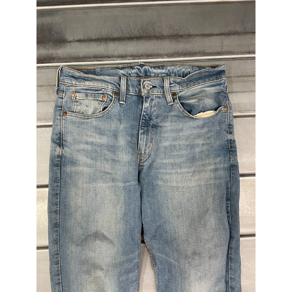 Levis 514 Jeans Mens 33x32 Blue Medium Wash Denim Straight Leg Fit Everyday Wear - Picture 2 of 14